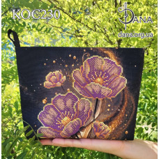 Коричневі квіти. Косметичка зі схемою для вишивки бісером (Код:КОС230)